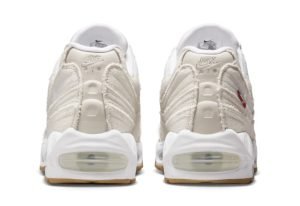 Levi’s x Air Max 95 OG “Light Orewood Brown”